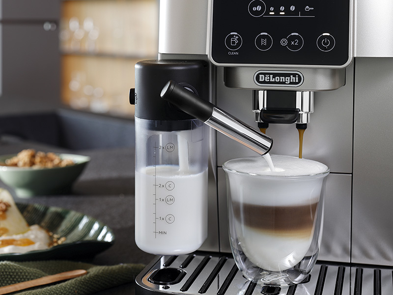 DeLonghi Target Store Displays